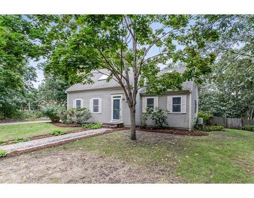 19 Tamer Ln, Brewster, MA 02631