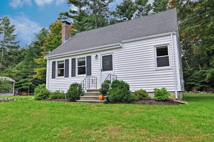 129 Hamilton Road, Wrentham, MA 02093