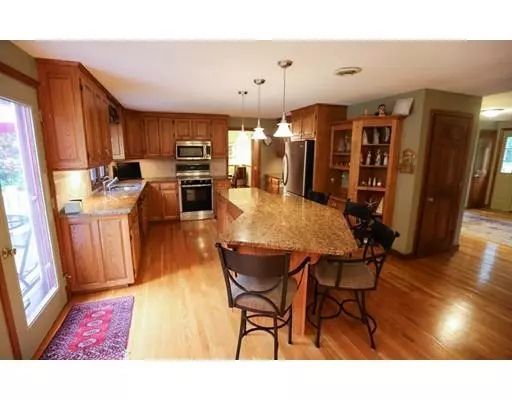 Bridgewater, MA 02324,95 Boxwood Lane