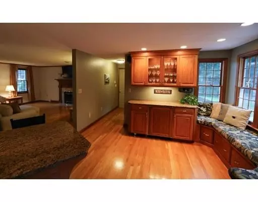 Bridgewater, MA 02324,95 Boxwood Lane