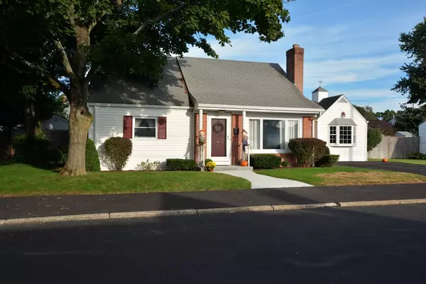 Pawtucket, RI 02861,16 Windsor Ct