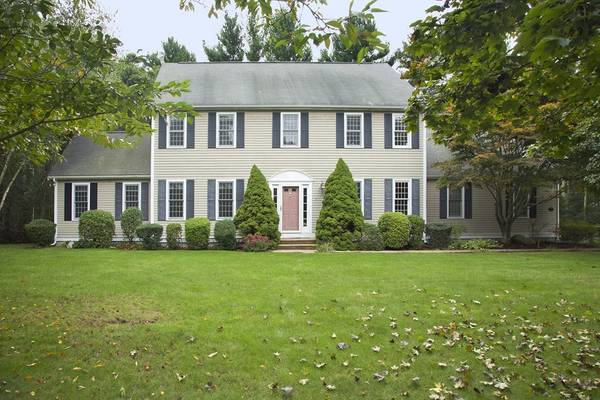 11 Mulberry Dr, Kingston, MA 02364