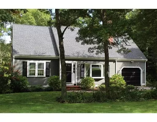 14 Rolling Oak, Bourne, MA 02559