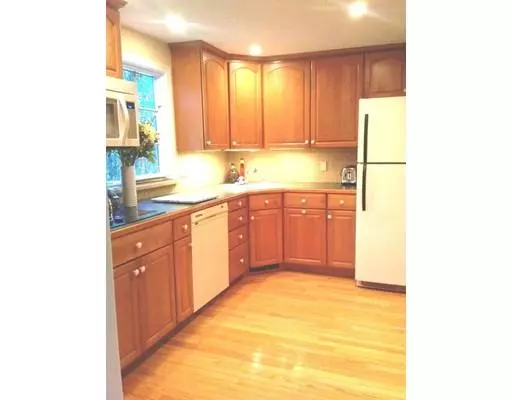 Stow, MA 01775,41 Wedgewood Rd