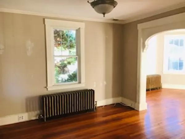 Fairhaven, MA 02719,70 Cedar St