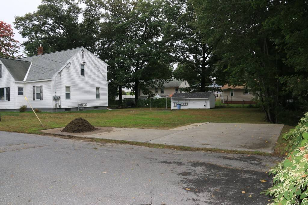Leominster, MA 01453,7 11th Street