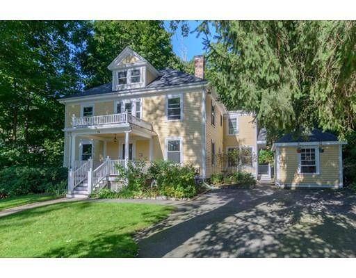 34 Seaward Rd, Wellesley, MA 02481