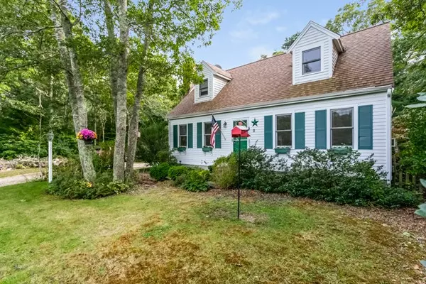 11 Saxony Dr, Mashpee, MA 02649