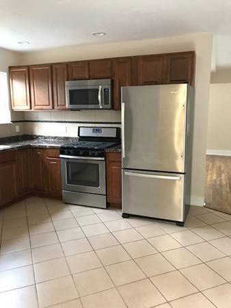 Webster, MA 01570,6 Goddard St