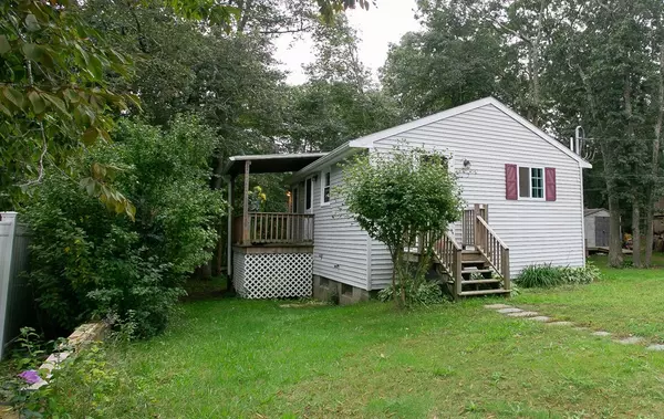 7 Diamond St, Fairhaven, MA 02719