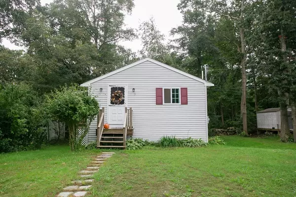 Fairhaven, MA 02719,7 Diamond St