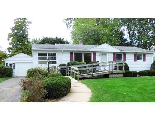 101 Bridle Path Cir, Ludlow, MA 01056