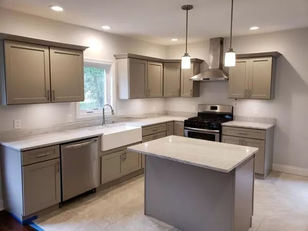 North Attleboro, MA 02760,70 Grove St