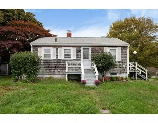 6 Wood Ave, Sandwich, MA 02563