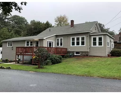 43 Lake Ave, Leicester, MA 01524