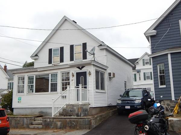 37 Sarah Ave, Lowell, MA 01854