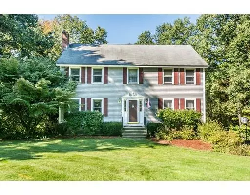 4 Colorado Dr, Tyngsborough, MA 01879