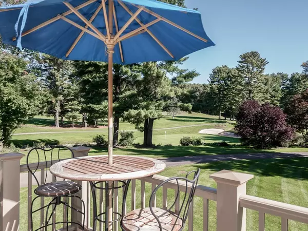 Sutton, MA 01590,15 Eagle Drive #15