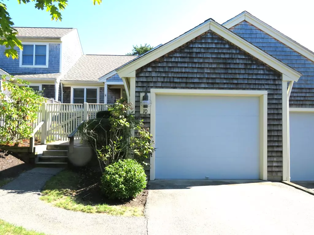 Yarmouth, MA 02675,10 Boxwood Cir #10
