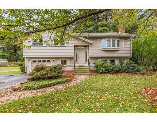 40 Compass Lane, Tewksbury, MA 01876