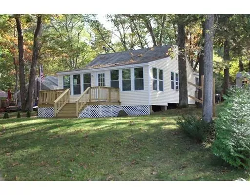 8 Oak Ln, Spencer, MA 01562