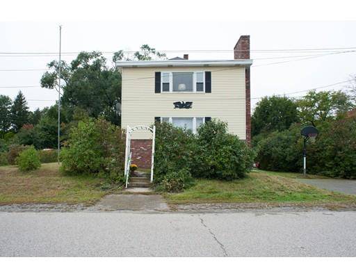 4 Mayboro St, Blackstone, MA 01504