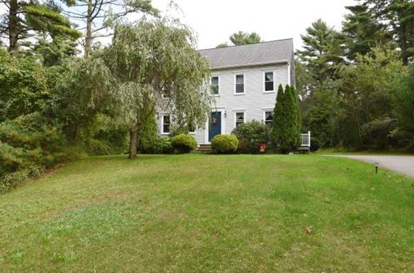 7 John Alden Ct, Carver, MA 02330