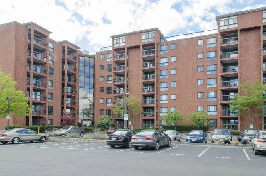 60 Rantoul Street #212N, Beverly, MA 01915