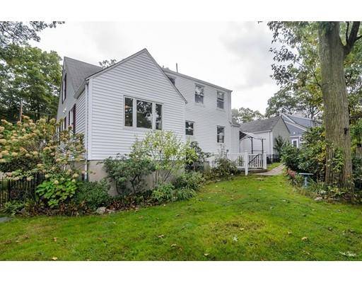 Newton, MA 02464,11 Hemlock Rd