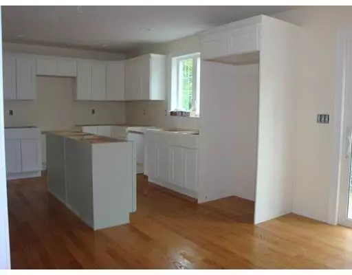 Middleboro, MA 02346,48 Whitetail Lane