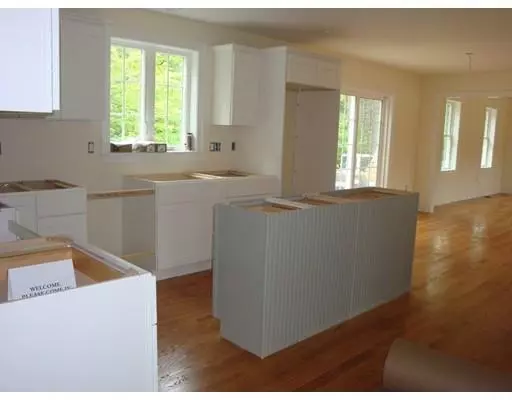 Middleboro, MA 02346,48 Whitetail Lane