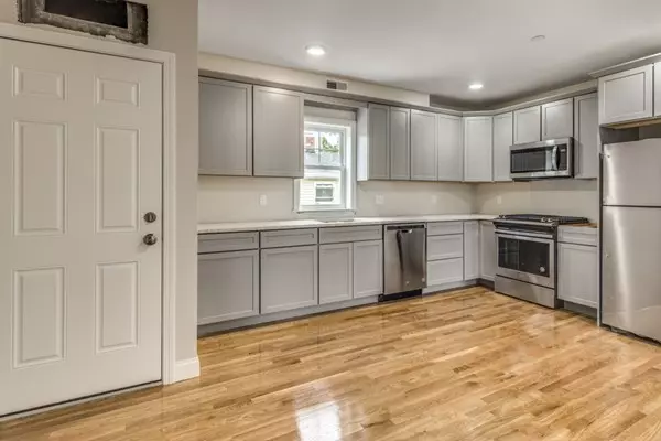 Malden, MA 02148,274 Highland Ave #5