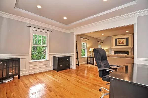 Natick, MA 01760,296 Bacon St