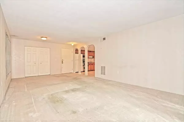 Milford, MA 01757,8 Shadowbrook Lane #17