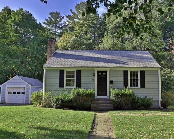 92 Crest Road, Lynnfield, MA 01940