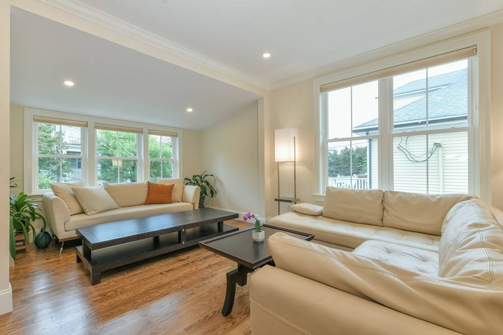 Cambridge, MA 02138,409 Walden Street #409