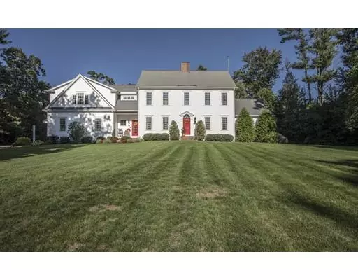 18 Village Road, Lakeville, MA 02347