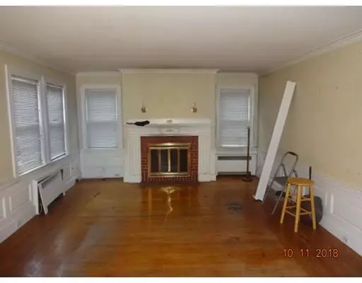 Methuen, MA 01844,37 Tower St