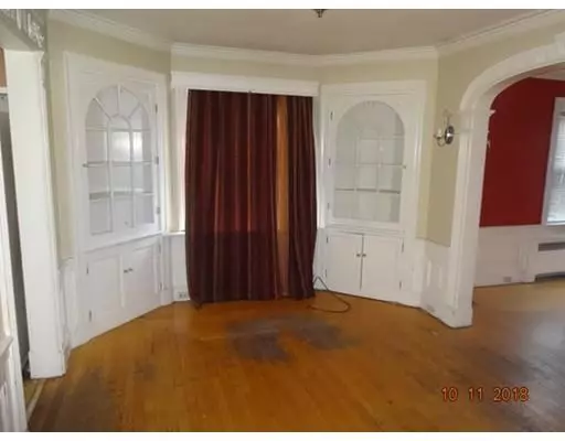 Methuen, MA 01844,37 Tower St