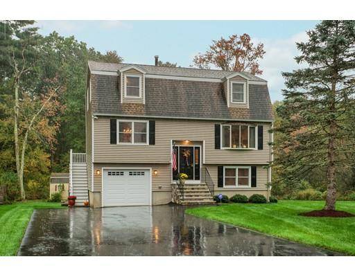 110 Royal Crest Cir, Tewksbury, MA 01876