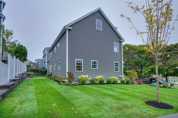 Arlington, MA 02474,24 Crosby Street