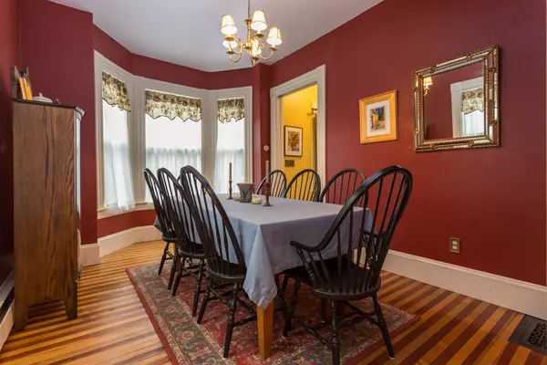 Amesbury, MA 01913,221 Elm St