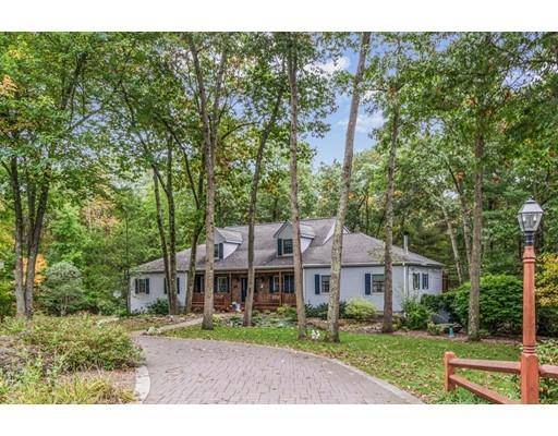 7 Dover Drive, Walpole, MA 02081