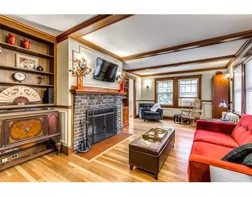 Needham, MA 02492,1249 Great Plain Ave