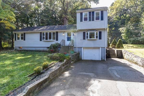 27 Connolly Rd, Avon, MA 02322