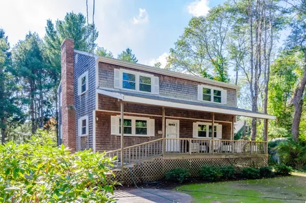 18 Boxberry Way, Marion, MA 02738