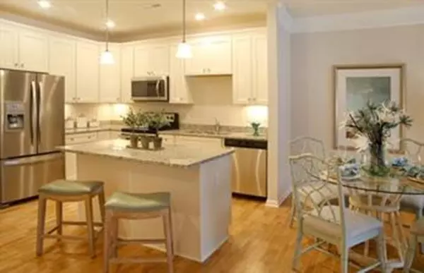 North Reading, MA 01864,200 Martins Landing #303