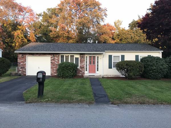 67 Laurie Ln, Lowell, MA 01854