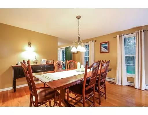 Lakeville, MA 02347,14 W Vaughan St