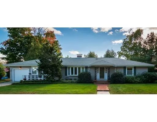 345 Bourn Ave, Somerset, MA 02726